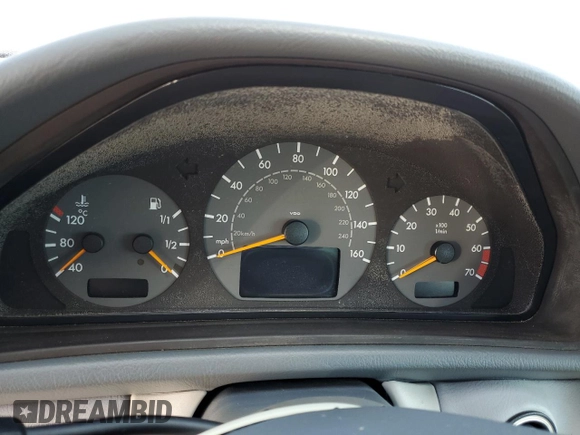 2002 Mercedes-Benz CLK 320/430 with VIN WDBLK70G22T095514, listed as a Copart auction lot 75862504 with Not Provided miles and Salvage Title. Bid and sale history available at DreamBid. Image 9.