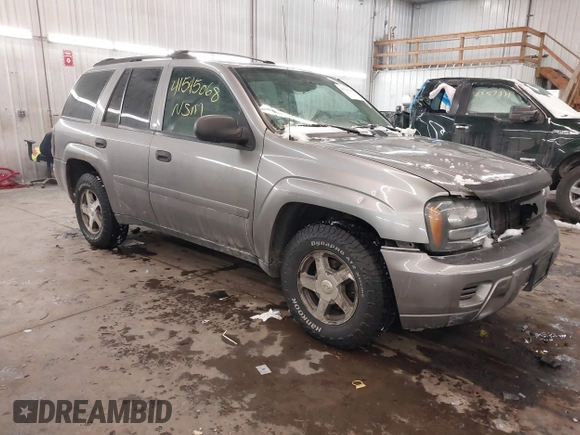 2006 Chevrolet TrailBlazer LS with VIN 1GNDT13S562139458, listed as a IAAI auction lot 41545068 with 208,914 mi miles and . Bid and sale history available at DreamBid. Image 1.