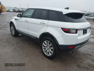 2017 Land Rover Range Rover Evoque SE z VIN SALVP2BG4HH173887, wystawiony jako IAAI lot #41214375 z przebiegiem 69 113 mil mil oraz . Historia ofert i sprzedaży dostępna na DreamBid. Obrazek 3.