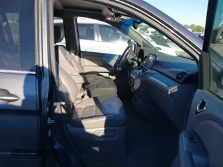 2010 Honda Odyssey EX-L with VIN 5FNRL3H76AB040457, listed as a IAAI auction lot 42214329 with 182,051 mi miles and . Bid and sale history available at carsss.com. Image 5.