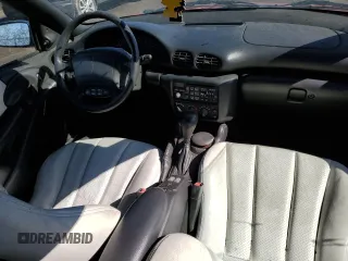 1998 Pontiac Sunfire z VIN 4G2JB32T5WB203764, wystawiony jako Copart lot #47458445 z przebiegiem Nie podano mil oraz Szkoda całkowita • Salvage title. Historia ofert i sprzedaży dostępna na DreamBid. Obrazek 8.