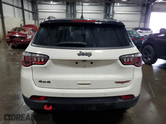 2019 Jeep Compass Trailhawk z VIN 3C4NJDDBXKT619295, wystawiony jako Copart lot #64258625 z przebiegiem 84 916 mil mil oraz Szkoda całkowita • Salvage title. Historia ofert i sprzedaży dostępna na DreamBid. Obrazek 6.