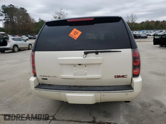 2012 GMC Yukon XL Denali with VIN 1GKS2MEF5CR284219, listed as a Copart auction lot 85585714 with 202,387 mi miles and Salvage Title. Bid and sale history available at carsss.com. Image 6.