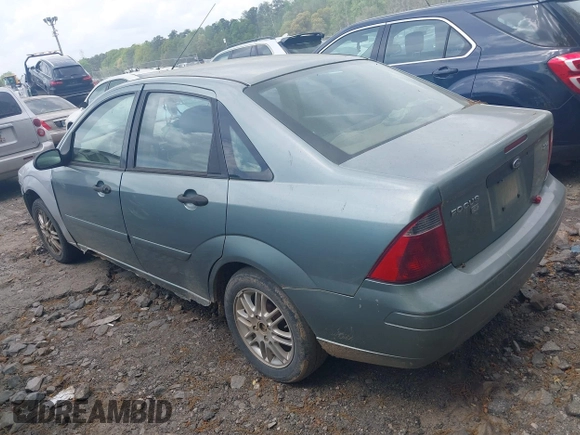 2005 Ford Focus S with VIN 1FAFP34N15W292541, listed as a IAAI auction lot 41970717 with 172,323 mi miles. Bid and sale history available at carsss.com. Image 3.