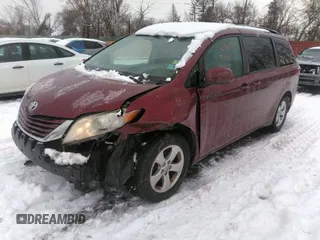 2016 Toyota Sienna LE AAS with VIN 5TDKK3DC3GS716259, listed as a IAAI auction lot 41556959 with 130,478 mi miles. Bid and sale history available at carsss.com. Image 17.