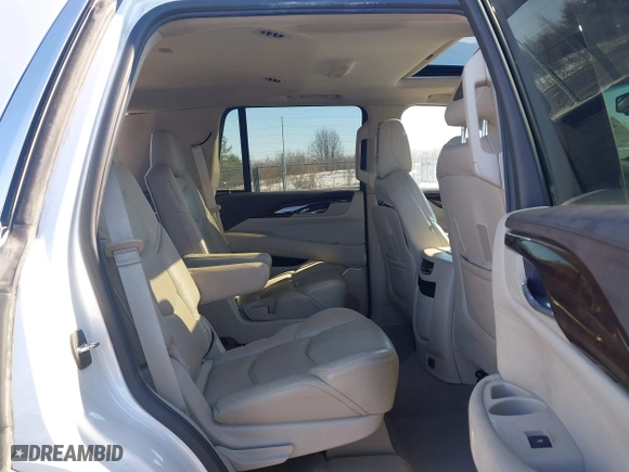 2016 Cadillac Escalade Luxury Collection with VIN 1GYS4BKJ6GR426614, listed as a IAAI auction lot 41604752 with 101,843 mi miles. Bid and sale history available at carsss.com. Image 8.