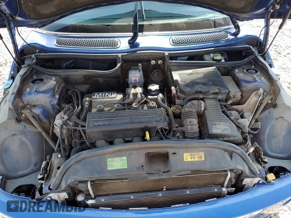2008 MINI Convertible with VIN WMWRF33518TF68279, listed as a Copart auction lot 59547065 with 86,200 mi miles and Salvage title. Bid and sale history available at DreamBid. Image 11.