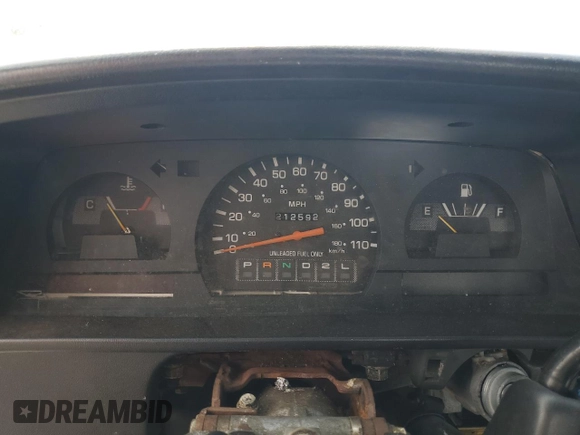 1994 Toyota Pickup DLX with VIN 4TARN81P3RZ163491, listed as a Copart auction lot 65920015 with 212,592 mi miles and Clean title. Bid and sale history available at DreamBid. Image 9.