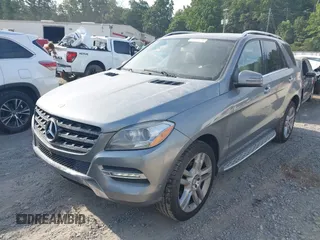 2015 Mercedes-Benz M 350 with VIN 4JGDA5JB2FA483386, listed as a IAAI auction lot 42597674 with 202,833 mi miles and . Bid and sale history available at DreamBid. Image 19.