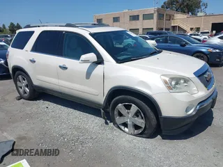 2011 GMC Acadia SLT2 z VIN 1GKKVSED9BJ291679, wystawiony jako IAAI lot #42158088 z przebiegiem 181 196 mil mil oraz . Historia ofert i sprzedaży dostępna na DreamBid. Obrazek 1.