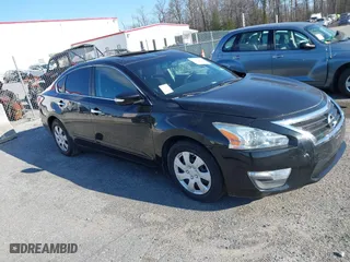 2015 Nissan Altima 2.5 SV with VIN 1N4AL3AP9FC135855, listed as a IAAI auction lot 41869437 with 183,182 mi miles. Bid and sale history available at carsss.com. Image 1.