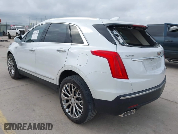 2017 Cadillac XT5 Luxury FWD z VIN 1GYKNBRS3HZ195197, wystawiony jako IAAI lot #42033419 z przebiegiem 76 709 mil mil oraz . Historia ofert i sprzedaży dostępna na DreamBid. Obrazek 3.