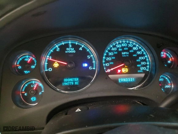 2007 Chevrolet Silverado 1500 LT w/1LT with VIN 2GCEK13M271526763, listed as a Copart auction lot 57831964 with 194,779 mi miles and Clean Title. Bid and sale history available at carsss.com. Image 9.