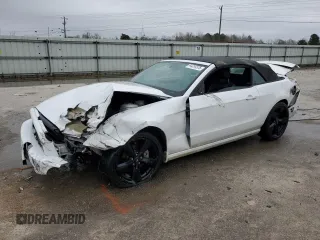 2014 Ford Mustang V6 with VIN 1ZVBP8EM9E5249726, listed as a Copart auction lot 44850925 with 93,796 mi miles and Non Repairable. Bid and sale history available at carsss.com. Image 1.