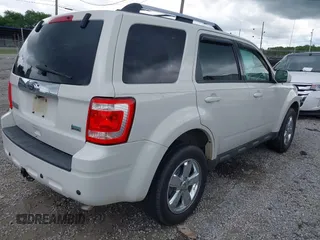 2010 Ford Escape Limited с VIN 1FMCU0EG1AKD30643, выставлен на аукционе IAAI как лот 42241302 с пробегом 180 142 миль миль и . История ставок и продаж доступна на DreamBid. Изображение 4.