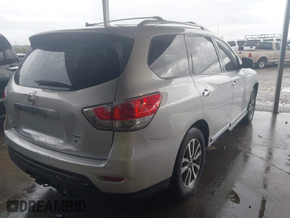 2013 Nissan Pathfinder SV with VIN 5N1AR2MM6DC614912, listed as a IAAI auction lot 41960647 with 148,176 mi miles and . Bid and sale history available at DreamBid. Image 4.