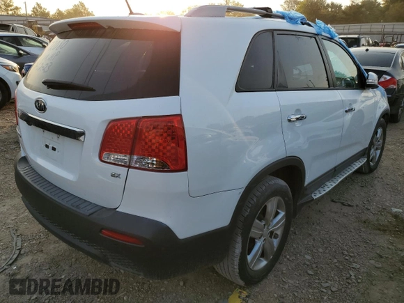 2013 Kia Sorento EX with VIN 5XYKU4A66DG334931, listed as a Copart auction lot 88740895 with Not Provided miles and Non Repairable. Bid and sale history available at DreamBid. Image 3.