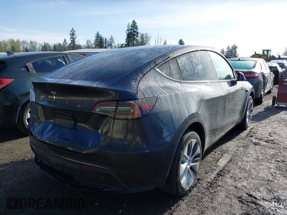 2024 Tesla Model Y с VIN 7SAYGDED1RF056306, выставлен на аукционе IAAI как лот 42683616 с пробегом 7 423 миль миль и . История ставок и продаж доступна на DreamBid. Изображение 4.