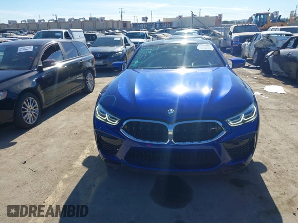 2020 BMW M8 z VIN WBSAE0C06LCD53214, wystawiony jako IAAI lot #38301455 z przebiegiem 20 410 mil mil oraz . Historia ofert i sprzedaży dostępna na DreamBid. Obrazek 12.