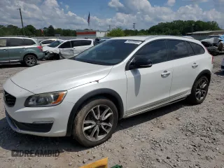 2016 Volvo V60 T5 z VIN YV4612HK0G1015978, wystawiony jako Copart lot #54699005 z przebiegiem 95 121 mil mil oraz Czysty tytuł • Clean title. Historia ofert i sprzedaży dostępna na DreamBid. Obrazek 1.