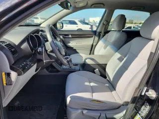 2011 Kia Sorento LX z VIN 5XYKT3A12BG184119, wystawiony jako Copart lot #60678945 z przebiegiem Nie podano mil oraz Czysty tytuł • Clean title. Historia ofert i sprzedaży dostępna na DreamBid. Obrazek 7.