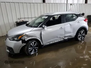 2020 Nissan Kicks SR with VIN 3N1CP5DV8LL524230, listed as a Copart auction lot 49469805 with 42,000 mi miles and Salvage Title. Bid and sale history available at carsss.com. Image 1.
