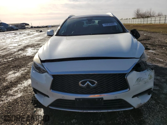 2017 Infiniti QX30 Premium with VIN SJKCH5CP8HA023394, listed as a Copart auction lot 43226665 with 96,392 mi miles and Salvage Title. Bid and sale history available at DreamBid. Image 5.