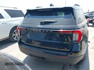 2025 Ford Explorer Active with VIN 1FMUK7DH7SGA99586, listed as a IAAI auction lot 42325672 with 1,960 mi miles and . Bid and sale history available at DreamBid. Image 16.