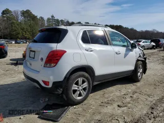 2018 Chevrolet Trax LT with VIN 3GNCJPSBXJL147567, listed as a Copart auction lot 46701695 with 60,943 mi miles and Salvage Title. Bid and sale history available at carsss.com. Image 3.