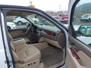 2009 Chevrolet Silverado 1500 with VIN 2GCEK390491107199, listed as a IAAI auction lot 40873335 with 129,417 mi miles and . Bid and sale history available at DreamBid. Image 5.