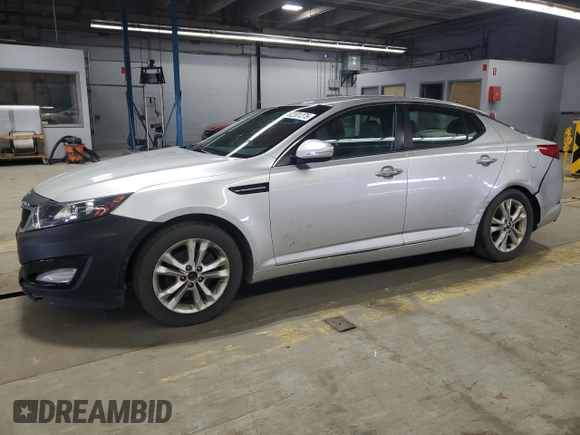 2011 Kia Optima EX with VIN KNAGN4A70B5071155, listed as a Copart auction lot 52201275 with 206,675 mi miles and Salvage Title. Bid and sale history available at carsss.com. Image 1.