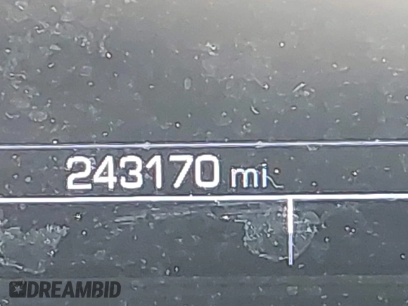 2018 Chevrolet Impala Premier with VIN 2G1125S31J9107593, listed as a IAAI auction lot 42008579 with 243,170 mi miles and . Bid and sale history available at DreamBid. Image 16.