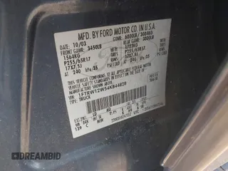 2004 Ford F-150 XLT z VIN 1FTRW12W54KB44828, wystawiony jako IAAI lot #42179442 z przebiegiem 226 441 mil mil oraz . Historia ofert i sprzedaży dostępna na DreamBid. Obrazek 9.