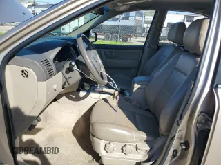 2005 Kia Sorento LX z VIN KNDJC733155486466, wystawiony jako Copart lot #50409525 z przebiegiem 193 665 mil mil oraz Szkoda całkowita • Salvage title. Historia ofert i sprzedaży dostępna na DreamBid. Obrazek 7.