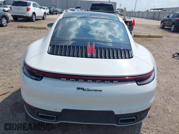 2022 Porsche 911 Carrera with VIN WP0AA2A91NS206000, listed as a IAAI auction lot 40382242 with 26,394 mi miles. Bid and sale history available at carsss.com. Image 17.