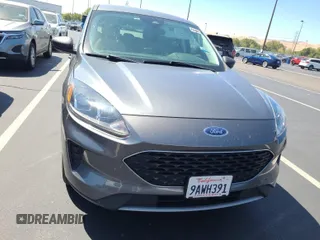 2022 Ford Escape SE с VIN 1FMCU0G63NUA45439, выставлен на аукционе IAAI как лот 42556163 с пробегом 76 088 миль миль и . История ставок и продаж доступна на DreamBid. Изображение 47.