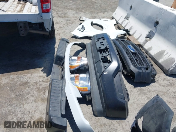 2022 Ford F-150 XL с VIN 1FTMF1CB3NKE57884, выставлен на аукционе IAAI как лот 42223790 с пробегом 46 436 миль миль и . История ставок и продаж доступна на DreamBid. Изображение 12.