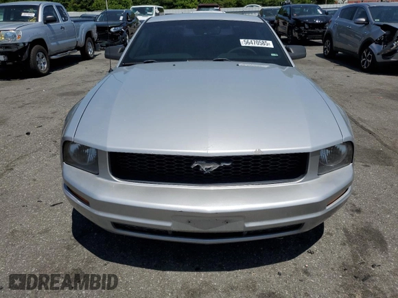 2007 Ford Mustang Deluxe with VIN 1ZVFT80N075279410, listed as a Copart auction lot 56470585 with 171,150 mi miles and Salvage title. Bid and sale history available at DreamBid. Image 5.