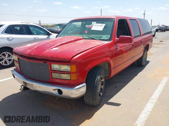 1998 GMC Suburban with VIN 3GKEC16R0WG507627, listed as a IAAI auction lot 42473984 with 200,064 mi miles and . Bid and sale history available at DreamBid. Image 2.