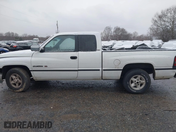 1997 Dodge 1500 with VIN 3B7HC13Y8VG787591, listed as a IAAI auction lot 41493641 with 281,506 mi miles and . Bid and sale history available at DreamBid. Image 15.