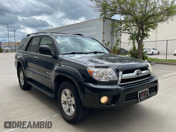 2008 Toyota 4Runner SR5 z VIN JTEBU14R380128817, wystawiony jako Copart lot #56390255 z przebiegiem 260 669 mil mil oraz Czysty tytuł • Clean title. Historia ofert i sprzedaży dostępna na DreamBid. Obrazek 1.