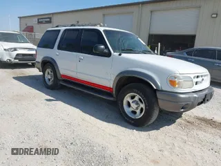 2000 Ford Explorer XLT z VIN 1FMZU83P4YUB84877, wystawiony jako IAAI lot #41719941 z przebiegiem 192 451 mil mil oraz . Historia ofert i sprzedaży dostępna na DreamBid. Obrazek 1.