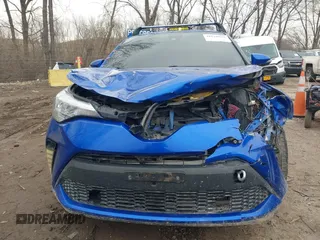 2020 Toyota C-HR LE with VIN JTNKHMBX6L1074648, listed as a IAAI auction lot 41528945 with 108,333 mi miles. Bid and sale history available at carsss.com. Image 12.