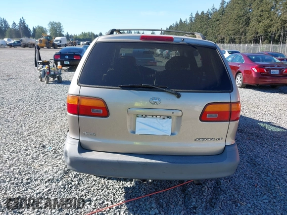 2000 Toyota Sienna LE with VIN 4T3ZF13C5YU227631, listed as a IAAI auction lot 42173057 with 154,152 mi miles and . Bid and sale history available at DreamBid. Image 16.