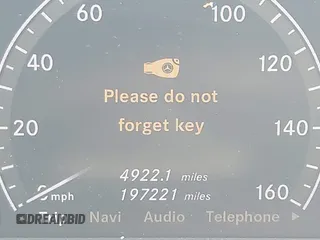 2009 Mercedes-Benz S-Class 5.5L V8 with VIN WDDNG86X39A281373, listed as a IAAI auction lot 42032509 with 197,221 mi miles. Bid and sale history available at carsss.com. Image 15.