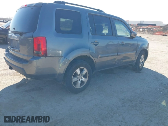 2011 Honda Pilot EX-L with VIN 5FNYF3H64BB056071, listed as a IAAI auction lot 41841047 with 112,114 mi miles and . Bid and sale history available at carsss.com. Image 4.