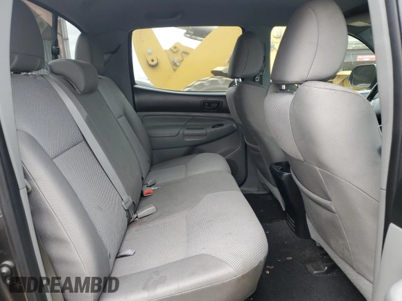 2013 Toyota Tacoma with VIN 3TMLU4EN5DM104791, listed as a Copart auction lot 43207965 with 121,427 mi miles and Salvage Title. Bid and sale history available at DreamBid. Image 10.