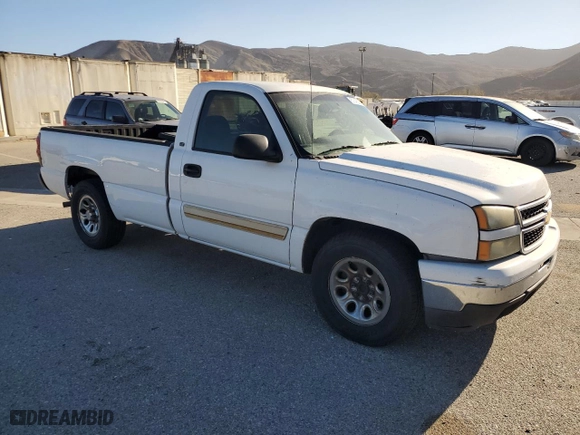 2006 Chevrolet Silverado 1500 Work Truck with VIN 1GCEC14V26E200897, listed as a Copart auction lot 87646235 with 403,526 mi miles and Clean Title. Bid and sale history available at carsss.com. Image 4.
