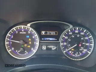 2019 Infiniti QX60 LUXE with VIN 5N1DL0MN0KC548592, listed as a IAAI auction lot 41305876 with 142,064 mi miles. Bid and sale history available at carsss.com. Image 7.