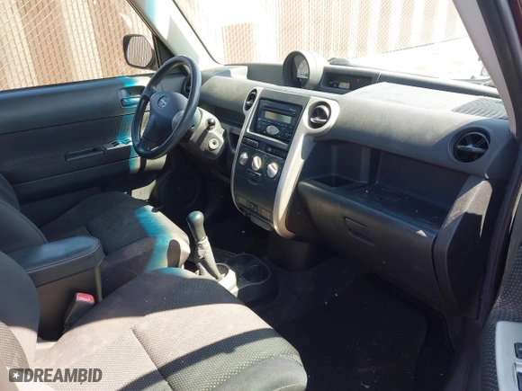 2004 Scion xB with VIN JTLKT334240132199, listed as a IAAI auction lot 41982258 with 164,546 mi miles. Bid and sale history available at carsss.com. Image 5.